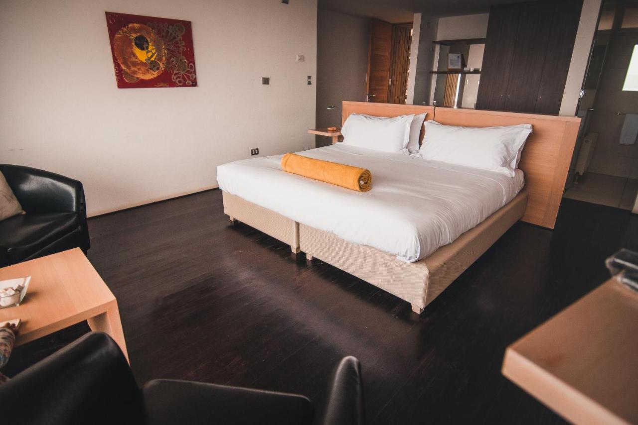 Hotel 8 Al Mar Пичилему Екстериор снимка